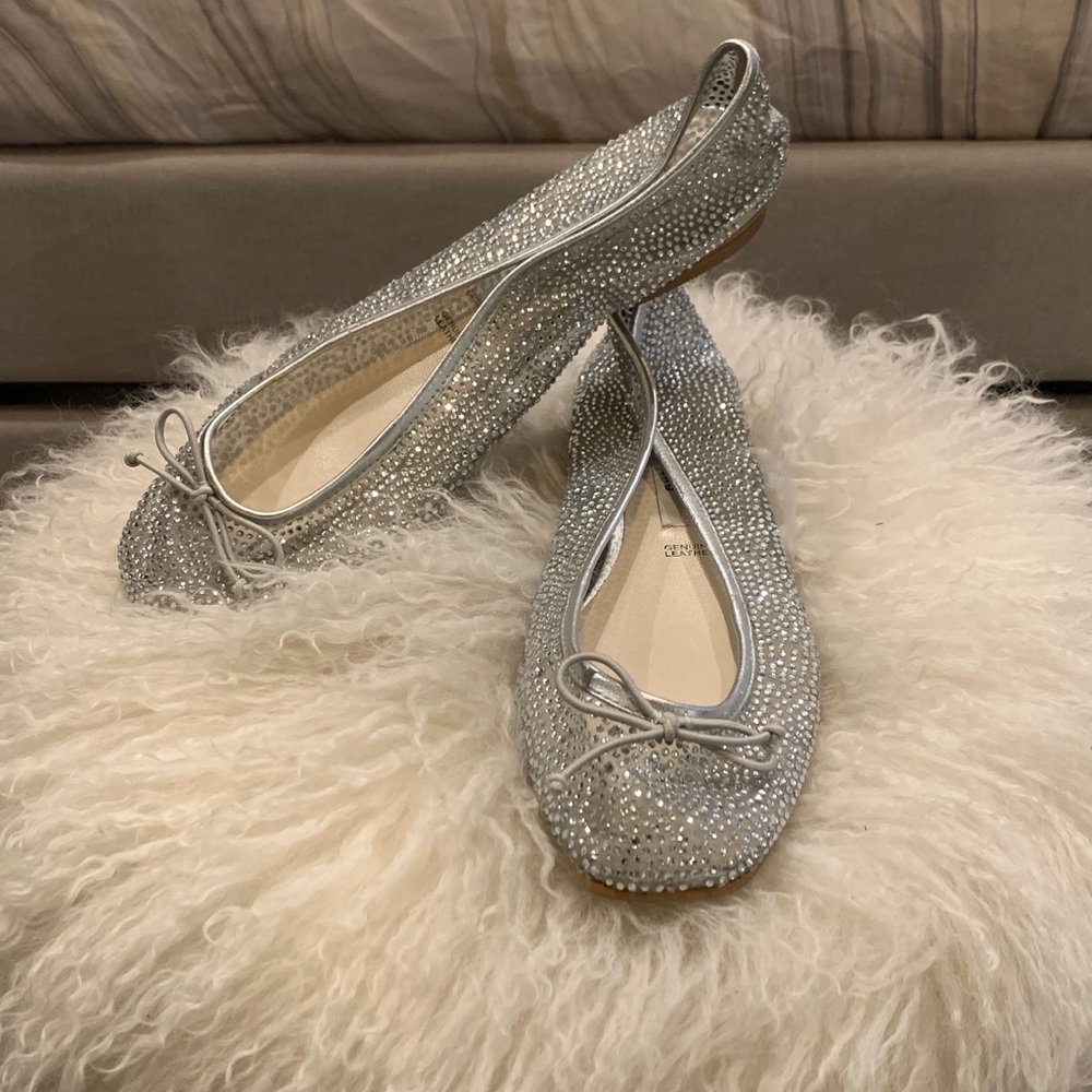 Chinese Laundry new flats